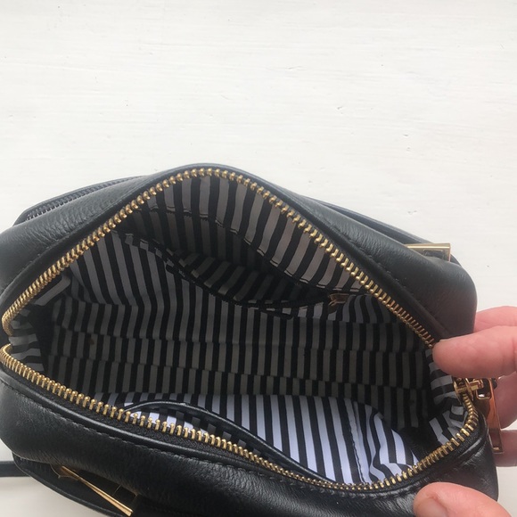 Fashion Police Handbag.  EUC.  Original Owner. - Picture 6 of 7